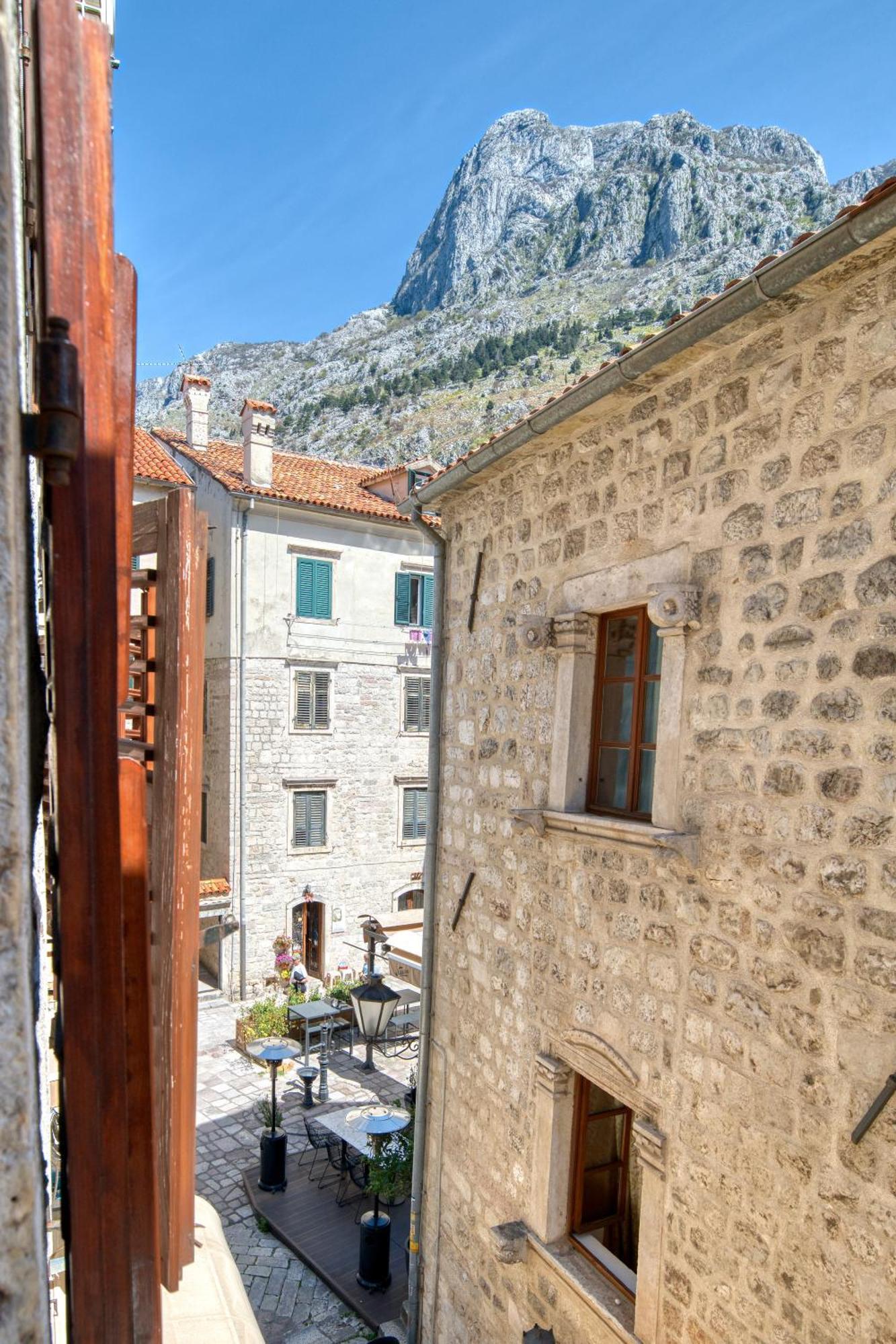 Hotel Rendez Vous Kotor