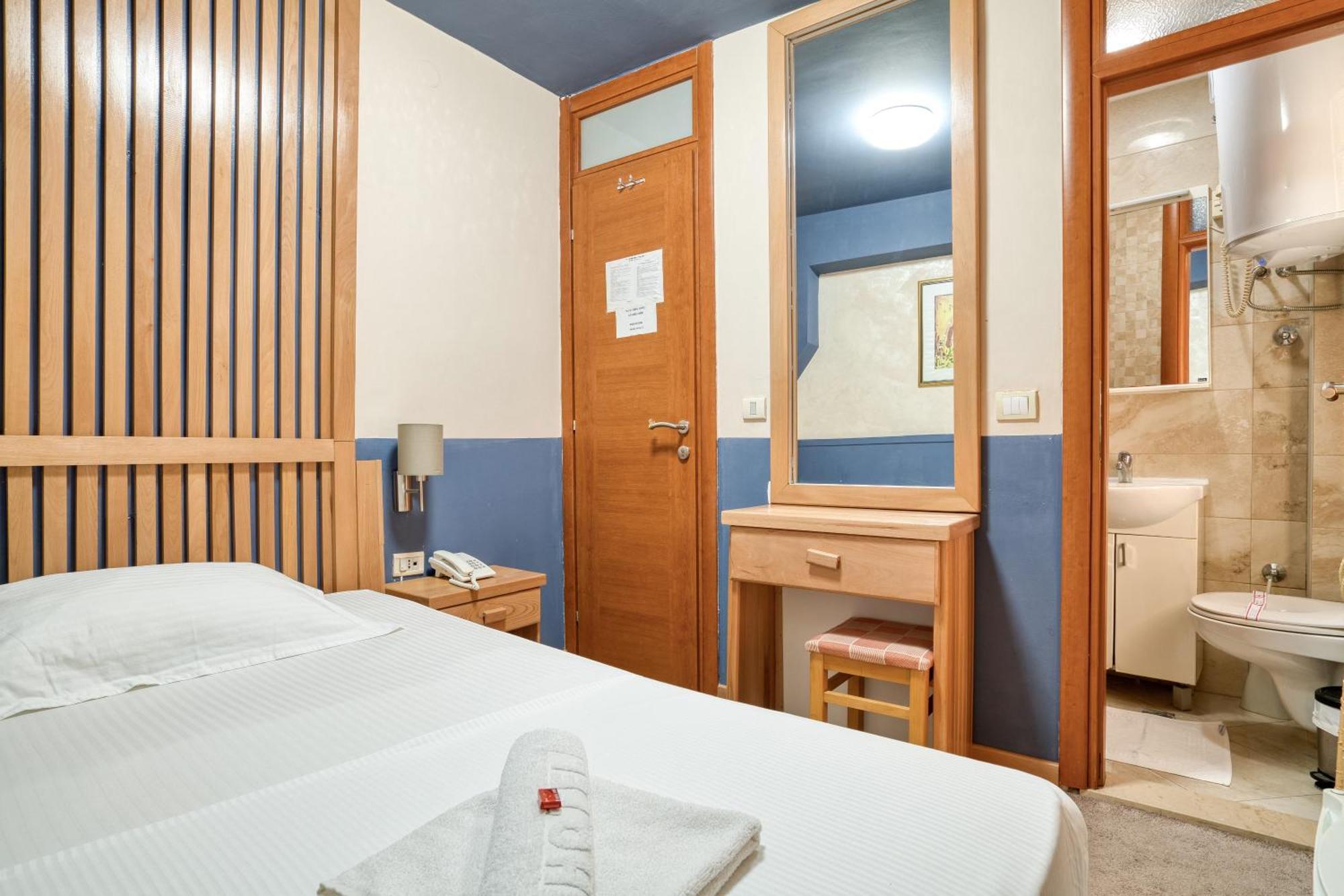 Hotel Rendez Vous 3*