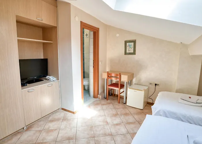 Hotel Rendez Vous