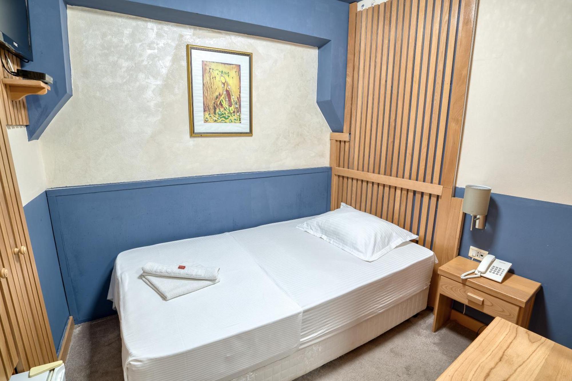 Rendez Vous Hotel